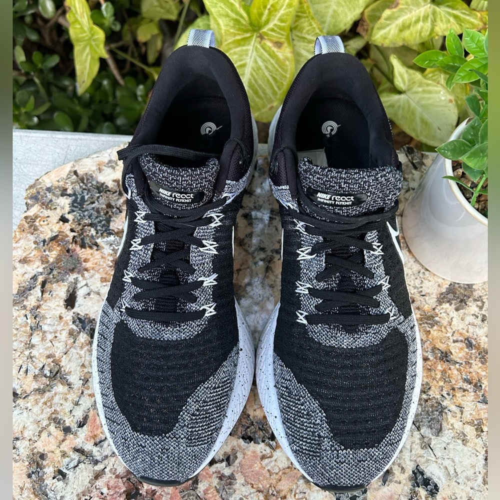 - Nike react infinity flyknit size women 11.5 black and white .Unisex men’s 9.5 - Picture 5 of 15